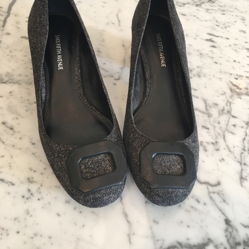 Sax Fifth Avenue grey mid heel pumps